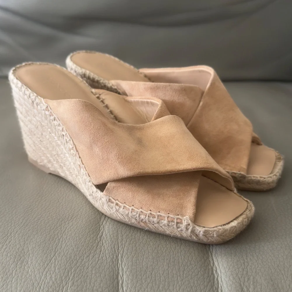 Vince chic suede